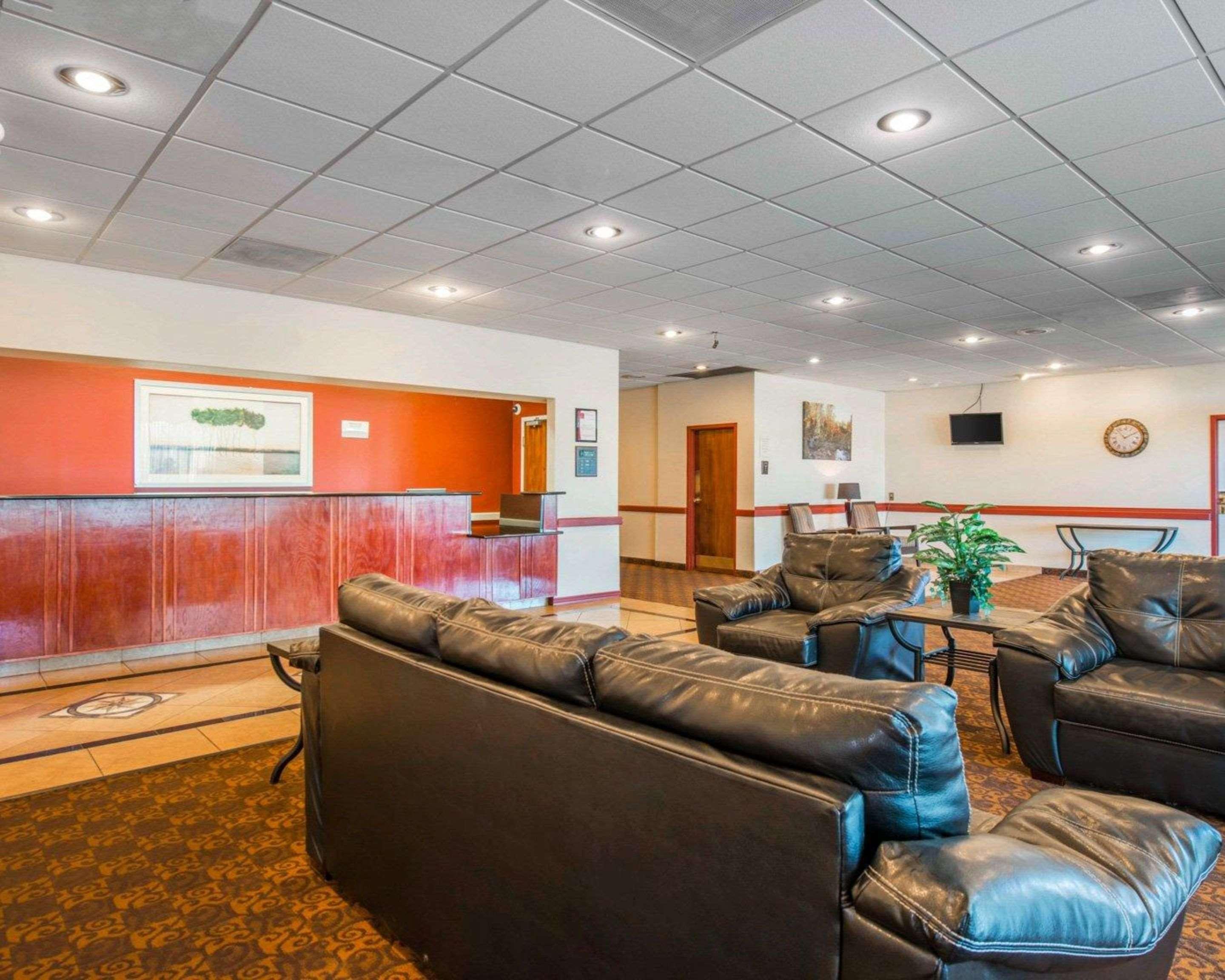 Clarion Inn And Events Center Pueblo North Екстериор снимка