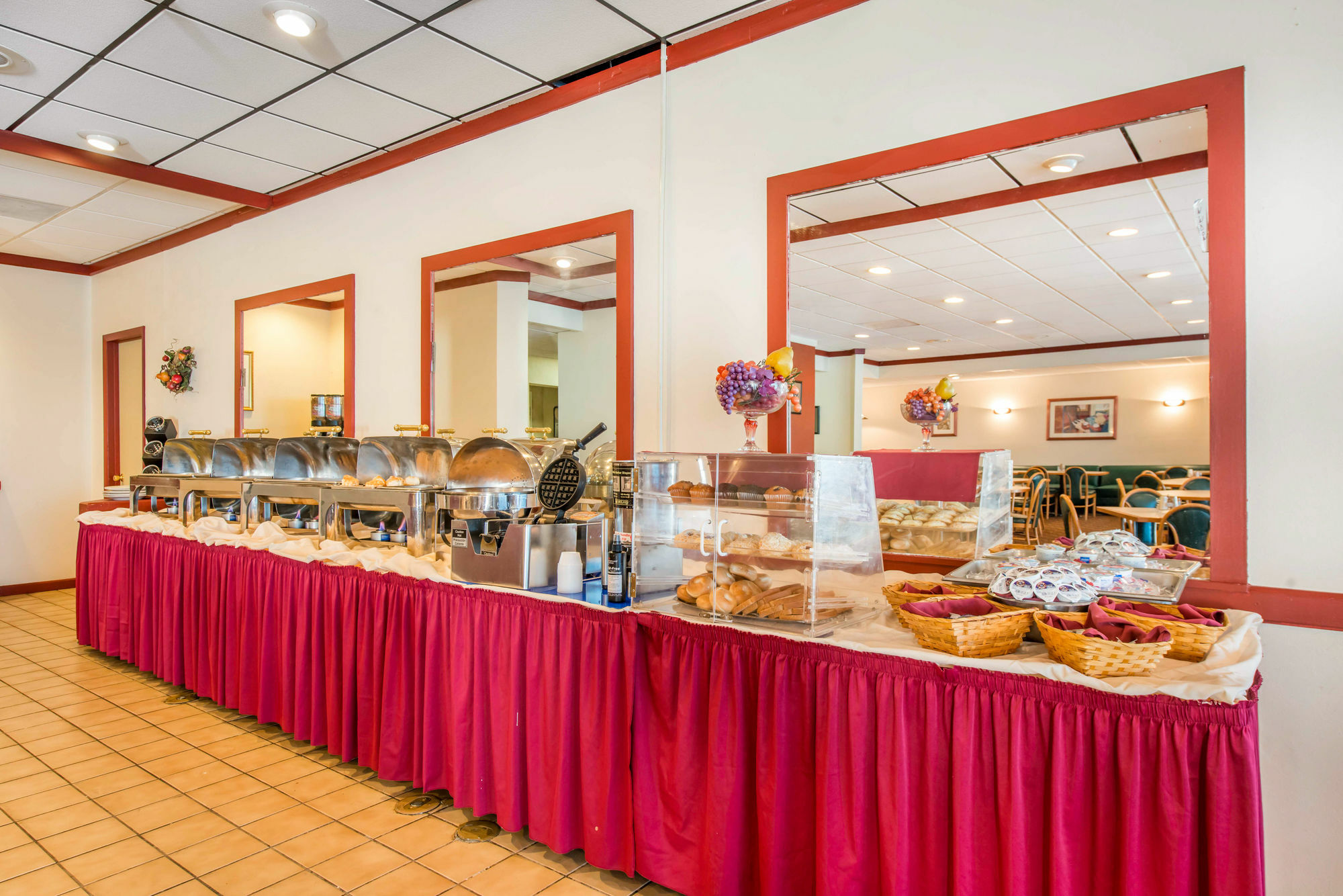 Clarion Inn And Events Center Pueblo North Екстериор снимка